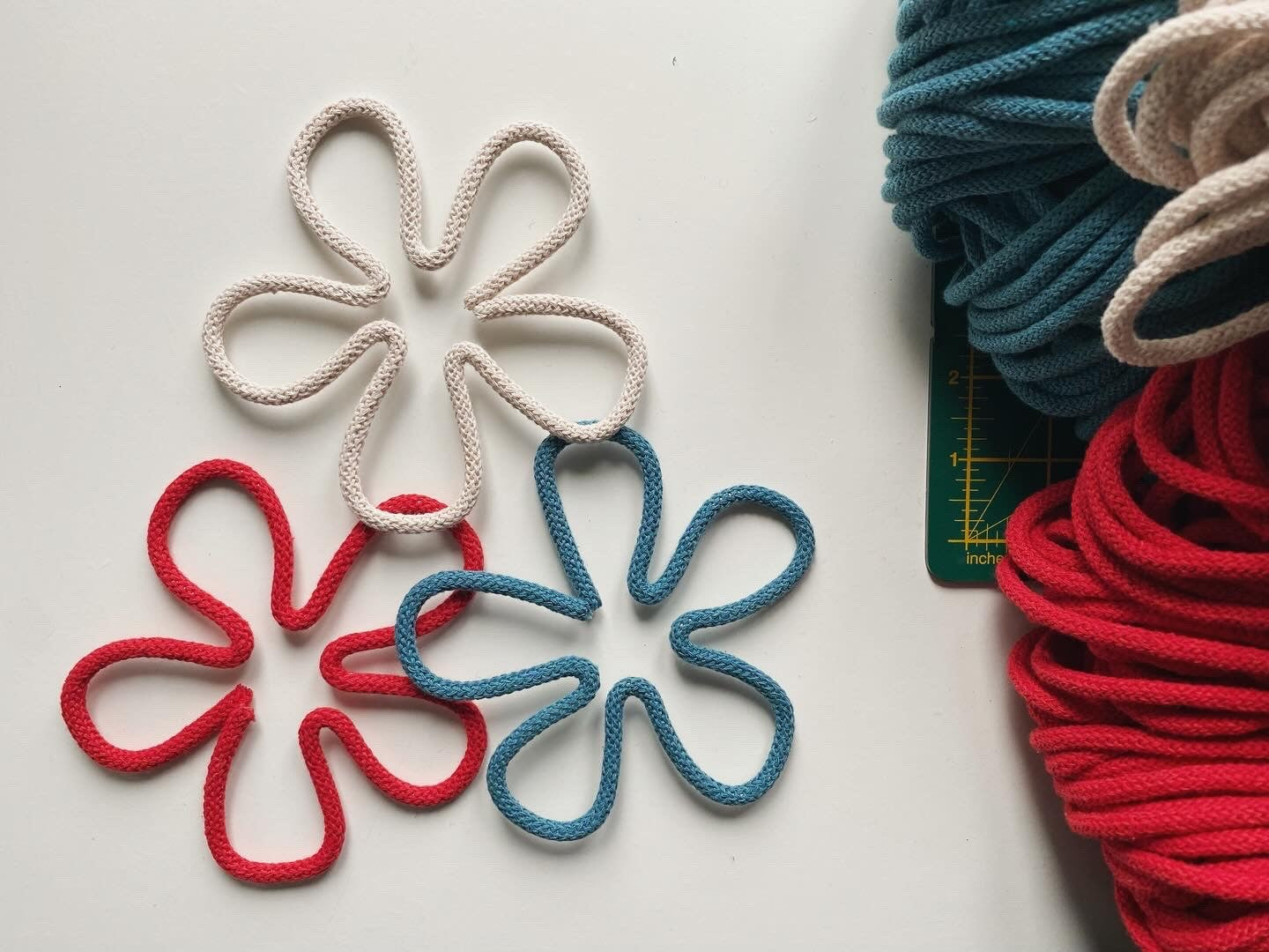 Small or Simple Figures